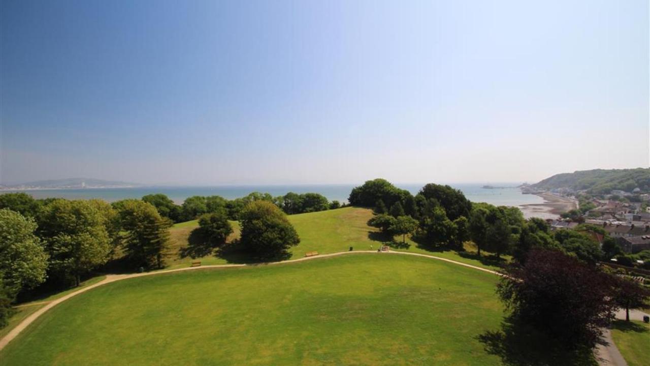 Woodville Road, Mumbles Екстер'єр фото